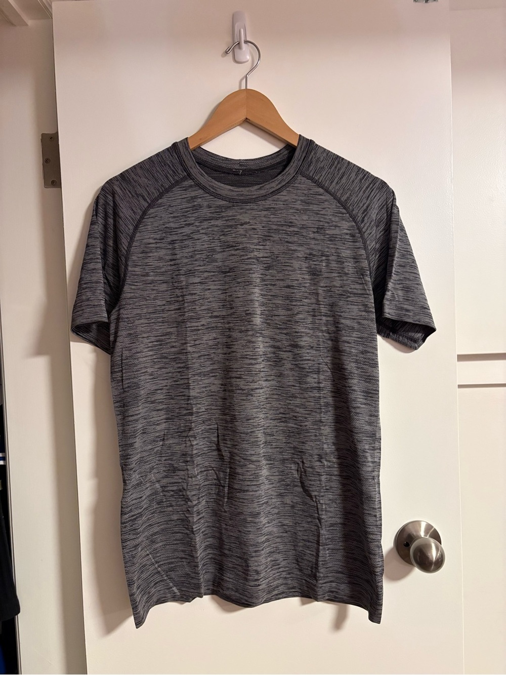 Lululemon Men's Metal Vent Tech Crewneck T-Shirt - Heathered Grey